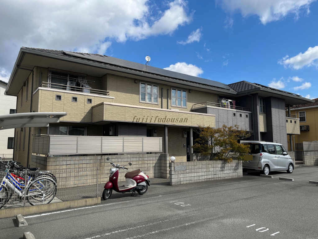 西飾磨駅 徒歩11分 構造:軽量鉄骨造