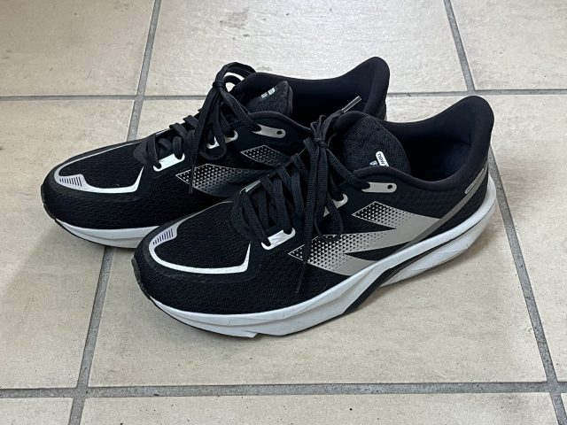 ランニングシューズ